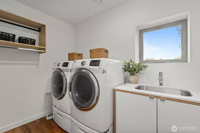 6217 Flora Avenue S, Seattle, WA 98108 - Photo 28