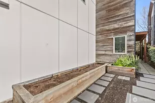 6217 Flora Ave S, Seattle, WA 98108 - Photo 36