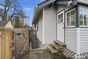 203 17th St NW, Puyallup, WA 98371 - Photo 24