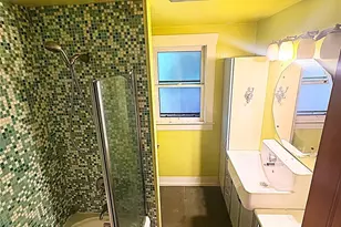 10733 Interlake Ave N, Seattle, WA 98133 - Photo 10