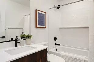 221 NE 75th St, Seattle, WA 98115 - Photo 6