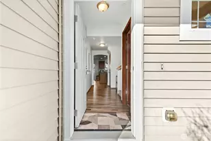 2331 121st Pl SW, Everett, WA 98204 - Photo 2