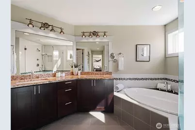 23919 SE 8th Place, Sammamish, WA 98075 - Photo 20