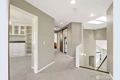 23919 SE 8th Place, Sammamish, WA 98075 - Photo 22