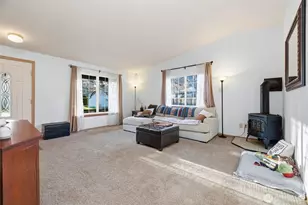 418 Tiger Ln, Burlington, WA 98233 - Photo 6