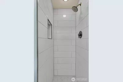9220 10th Avenue SW, Seattle, WA 98106 - Photo 24