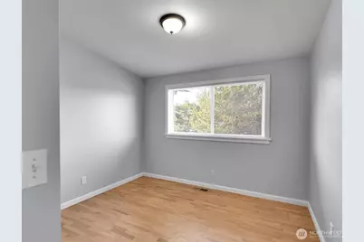 9220 10th Avenue SW, Seattle, WA 98106 - Photo 14