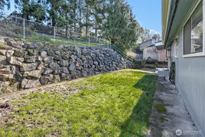 9220 10th Avenue SW, Seattle, WA 98106 - Photo 38