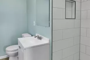 9220 10th Ave SW, Seattle, WA 98106 - Photo 24