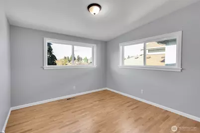 9220 10th Avenue SW, Seattle, WA 98106 - Photo 20