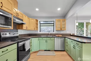 9220 10th Ave SW, Seattle, WA 98106 - Photo 10