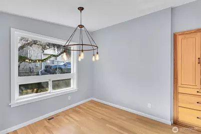 9220 10th Avenue SW, Seattle, WA 98106 - Photo 12