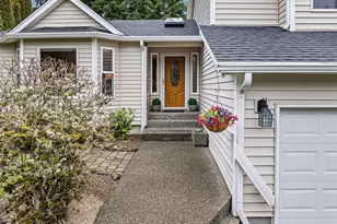 4172 Forest Dr NE, Bremerton, WA 98310 - Photo 2