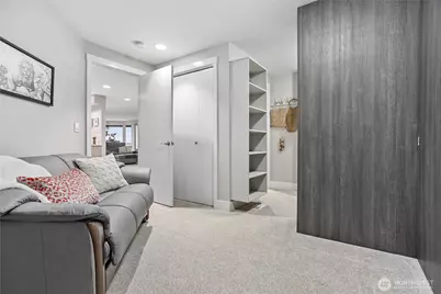 317 N State #201, Bellingham, WA 98225 - Photo 16