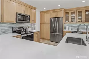 2434 18th St SE, Puyallup, WA 98374 - Photo 8