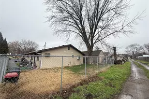 404 SE 3rd St, College Place, WA 99324 - Photo 22