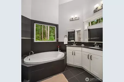 27820 140th Avenue SW, Vashon, WA 98070 - Photo 28