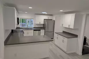 9601 315th Ave SE, Issaquah, WA 98027 - Photo 2