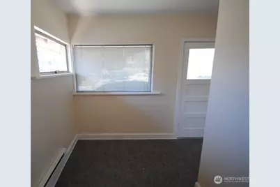 1726 Dexter Avenue N, Seattle, WA 98109 - Photo 2