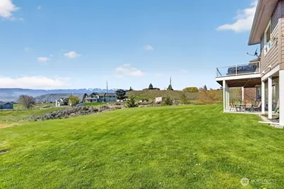 2350 10th Street NE, East Wenatchee, WA 98802 - Photo 8