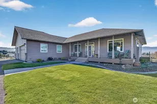 2350 10th St NE, East Wenatchee, WA 98802 - Photo 1