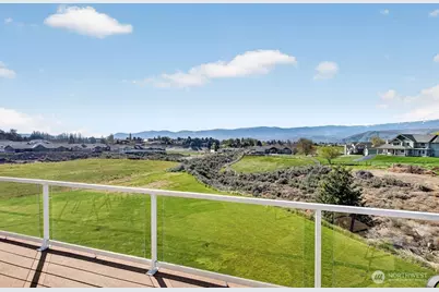 2350 10th Street NE, East Wenatchee, WA 98802 - Photo 6