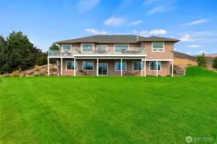 2350 10th St NE, East Wenatchee, WA 98802 - Photo 4