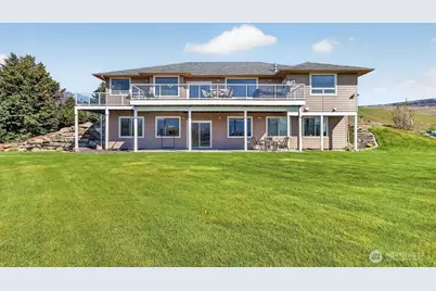 2350 10th Street NE, East Wenatchee, WA 98802 - Photo 4