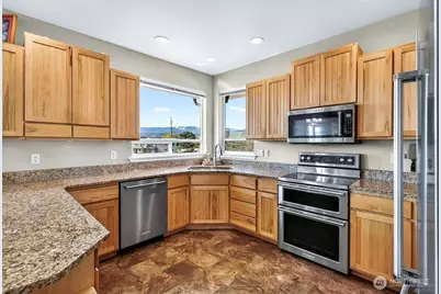 2350 10th Street NE, East Wenatchee, WA 98802 - Photo 24