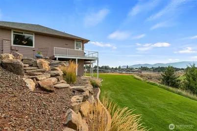 2350 10th Street NE, East Wenatchee, WA 98802 - Photo 12