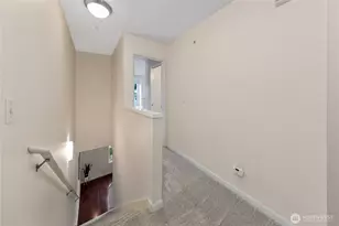 12607 SE 30th St, Bellevue, WA 98005 - Photo 14