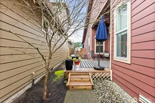 14317 Knoll Park Dr E, Bonney Lake, WA 98391 - Photo 24