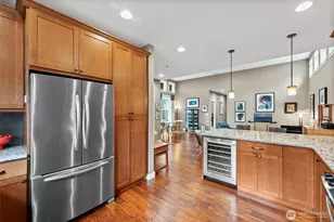 14317 Knoll Park Dr E, Bonney Lake, WA 98391 - Photo 8