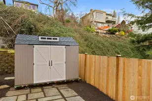 337 25th Ave E, Seattle, WA 98112 - Photo 24