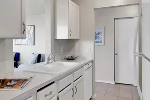 3413 Gilman Ave W, Seattle, WA 98199 - Photo 8