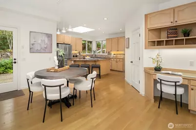 5208 Isola Place NW, Issaquah, WA 98027 - Photo 14