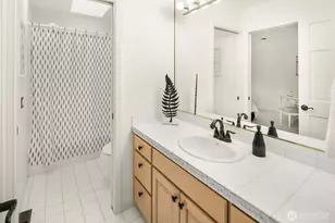 5208 Isola Pl NW, Issaquah, WA 98027 - Photo 32