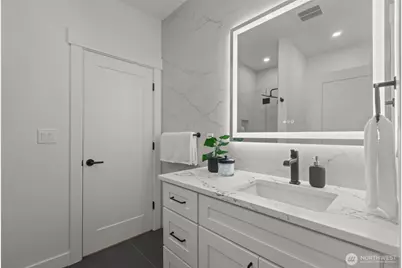 15815 47th Avenue S, Tukwila, WA 98188 - Photo 12