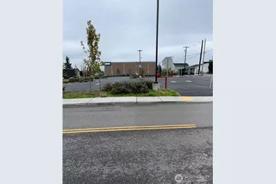 1216 N Broadway, Everett, WA 98201 - Photo 4