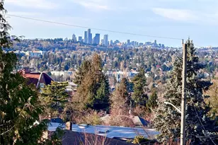 9818 61st Ave S, Seattle, WA 98118 - Photo 12