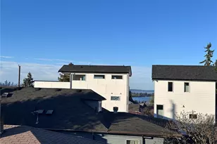 9818 61st Ave S, Seattle, WA 98118 - Photo 10