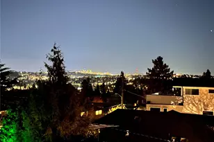 9818 61st Ave S, Seattle, WA 98118 - Photo 8