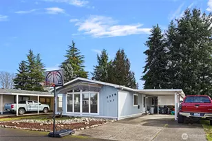 5216 Yakima Ln SE, Lacey, WA 98503 - Photo 2