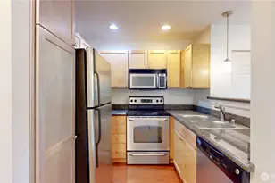 2613 S 272nd St, Kent, WA 98032 - Photo 6