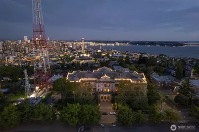 201 Galer Street #305, Seattle, WA 98109 - Photo 28