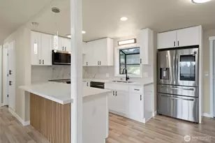 3012 SW 102nd St, Seattle, WA 98146 - Photo 6