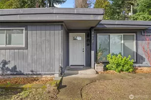 3012 SW 102nd St, Seattle, WA 98146 - Photo 2
