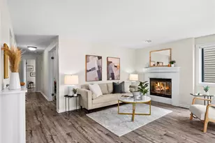 8720 Phinney Ave, Seattle, WA 98103 - Photo 6