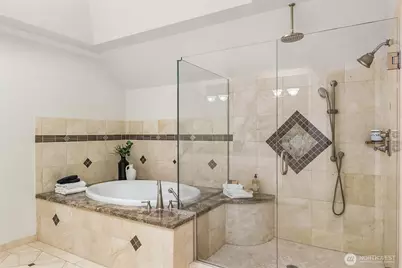 5706 NW Lac Leman Drive, Issaquah, WA 98027 - Photo 24