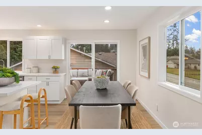 12103 SE 70th Street, Newcastle, WA 98056 - Photo 12